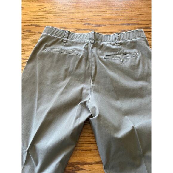 Lee Extreme Comfort brown, Flat Front, men's 38 x 30 casual/dress pants - Picture 6 of 9